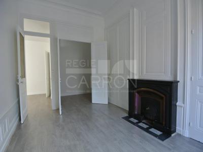 Louer Appartement 112 m2 Lyon-2eme-arrondissement