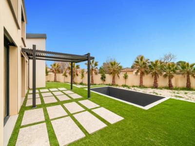 For sale Pezenas 4 rooms 134 m2 Herault (34120) photo 0