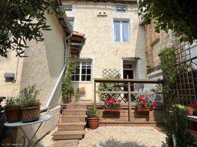 For sale Nanteuil-en-vallee 6 rooms 128 m2 Charente (16700) photo 0