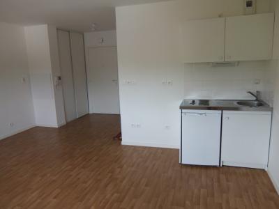 For rent Nantes 1 room 32 m2 Loire atlantique (44300) photo 1