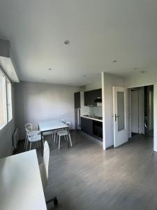 For rent Lyon-3eme-arrondissement 1 room 32 m2 Rhone (69003) photo 1