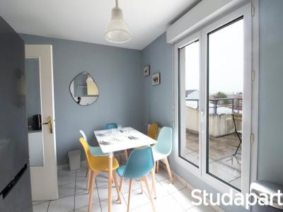 Louer Appartement 11 m2 Lyon-3eme-arrondissement