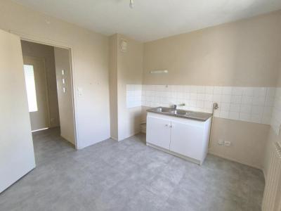 For rent Paray-le-monial 4 rooms 73 m2 Saone et loire (71600) photo 2