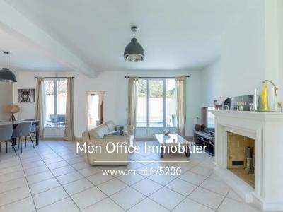 For sale Marseille-11eme-arrondissement 5 rooms 124 m2 Bouches du Rhone (13011) photo 3