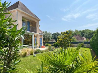 For sale Lescar 5 rooms 173 m2 Pyrenees atlantiques (64230) photo 0