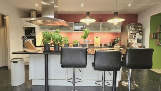 For sale CHAMBERY 6 rooms 178 m2 Gironde (33140) photo 4