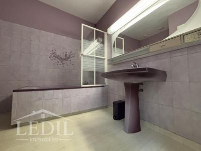 For sale Agen 3 rooms 90 m2 Lot et garonne (47000) photo 3