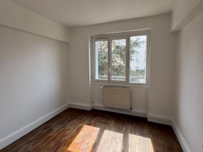 For sale Oullins 4 rooms 88 m2 Rhone (69600) photo 3
