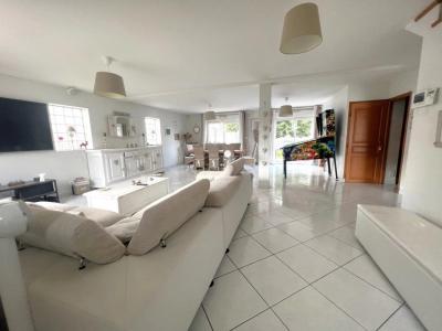 For sale Clayes-sous-bois 8 rooms 175 m2 Yvelines (78340) photo 2