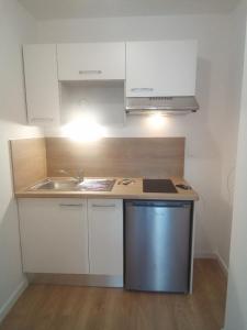 For rent Reze 1 room 25 m2 Loire atlantique (44400) photo 3