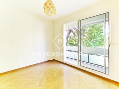 For sale Marseille-8eme-arrondissement 4 rooms 91 m2 Bouches du Rhone (13008) photo 4