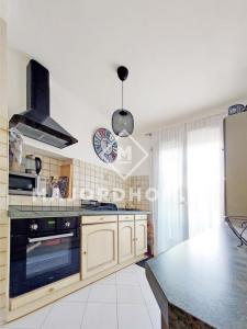 For sale Marseille-7eme-arrondissement 3 rooms 61 m2 Bouches du Rhone (13007) photo 2