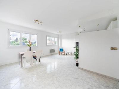 For sale Livry-gargan 3 rooms 85 m2 Seine saint denis (93190) photo 2