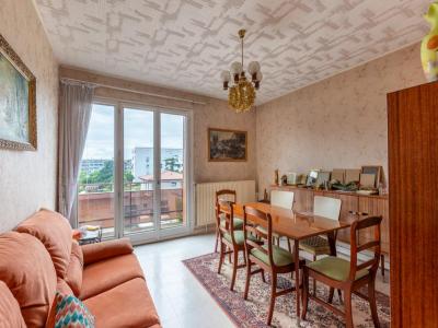 For sale Vaulx-en-velin 3 rooms 77 m2 Rhone (69120) photo 1