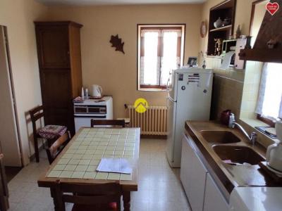 For sale Bourbon-l'archambault 4 rooms 81 m2 Allier (03160) photo 2