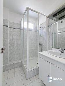 For sale Nanterre 3 rooms 55 m2 Hauts de Seine (92000) photo 3