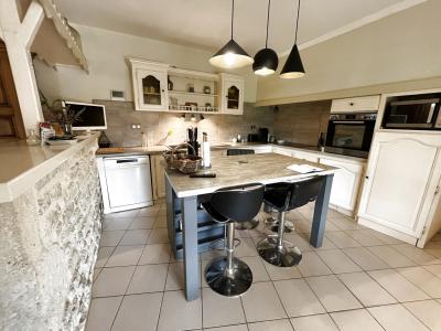 For sale 9 rooms 250 m2 Gironde (33790) photo 2