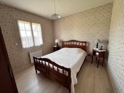 For sale Saint-benoit-du-sault 5 rooms 97 m2 Indre (36170) photo 2