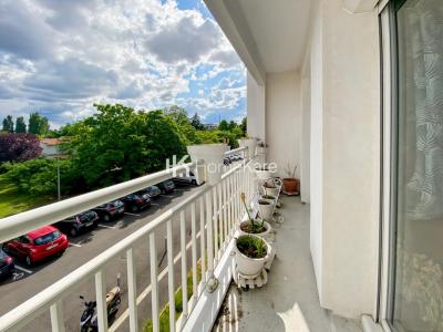 For sale Merignac 4 rooms 73 m2 Gironde (33700) photo 1
