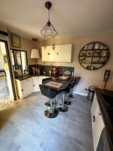 For sale Martigues 6 rooms 110 m2 Bouches du Rhone (13500) photo 3