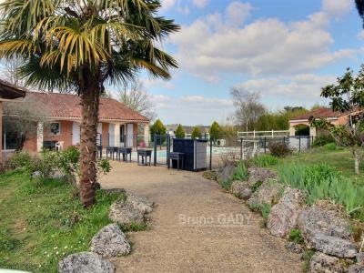 For sale Chalagnac 16 rooms 440 m2 Dordogne (24380) photo 2