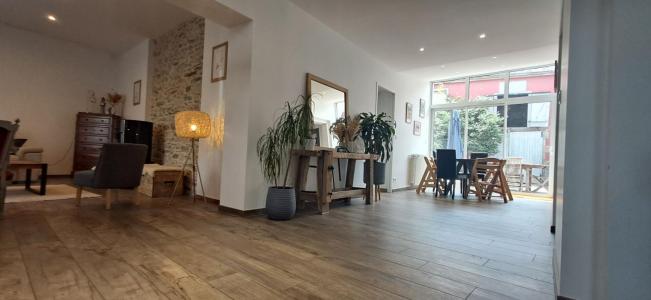 For sale Laval 8 rooms 227 m2 Mayenne (53000) photo 4