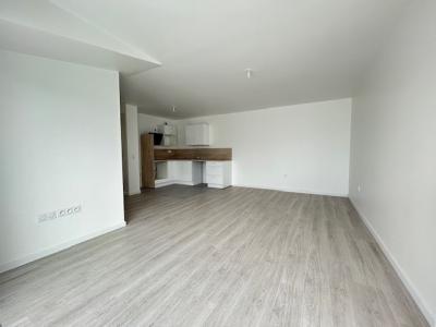 For rent Villiers-sur-marne 2 rooms 53 m2 Val de Marne (94350) photo 3