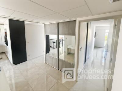 For sale Saint-laurent-du-var 4 rooms 70 m2 Alpes Maritimes (06700) photo 2