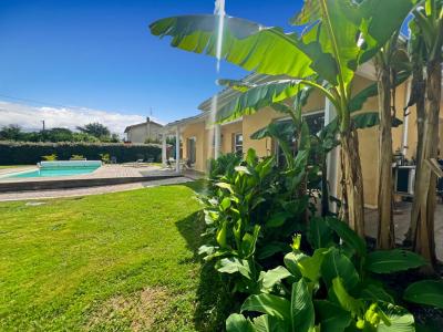 For sale Arsac 4 rooms 142 m2 Gironde (33460) photo 1