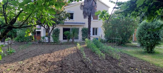 For sale Agen 8 rooms 218 m2 Lot et garonne (47000) photo 1