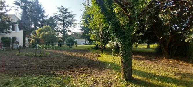 For sale Agen 8 rooms 218 m2 Lot et garonne (47000) photo 4