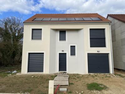 For sale Villabe 4 rooms 79 m2 Essonne (91100) photo 0
