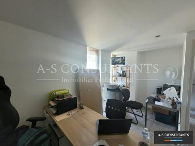 For rent Saint-priest 411 m2 Rhone (69800) photo 2