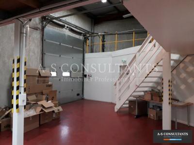 For rent Feyzin 219 m2 Rhone (69320) photo 1