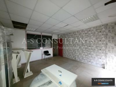 For rent Feyzin 295 m2 Rhone (69320) photo 2
