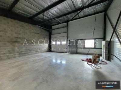 Louer Commerce 218 m2 Revel-tourdan