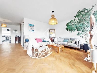 For sale Marseille-8eme-arrondissement 4 rooms 107 m2 Bouches du Rhone (13008) photo 4