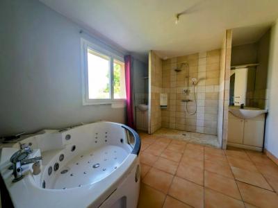 For sale Champagnac 9 rooms 220 m2 Cantal (15350) photo 4