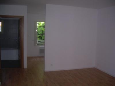 For rent Fosses 3 rooms 47 m2 Val d'Oise (95470) photo 3