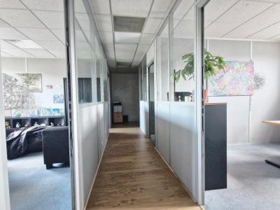 Louer Bureau 26 m2 Decines-charpieu