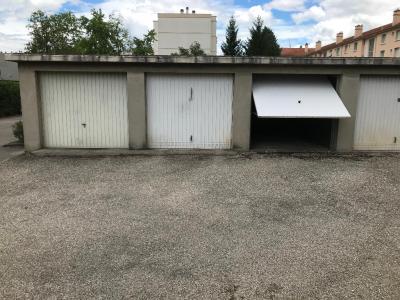 For rent Lyon-8eme-arrondissement 4 rooms 70 m2 Rhone (69008) photo 4