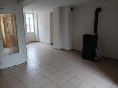 Louer Appartement Lucy-le-bois 666 euros