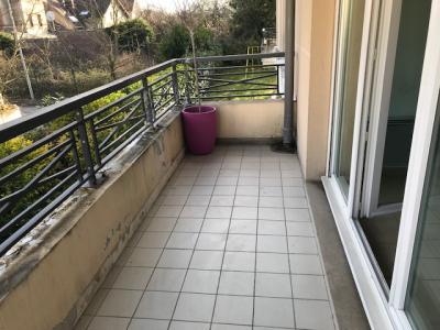 Louer Appartement Beaumont-sur-oise 853 euros