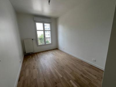 Louer Appartement 60 m2 Blanc-mesnil