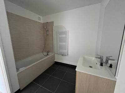 Louer Appartement 59 m2 Blanc-mesnil