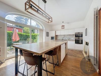 For sale Jassans-riottier 4 rooms 133 m2 Ain (01480) photo 2