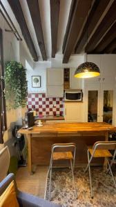 Louer Appartement Paris-4eme-arrondissement 1300 euros