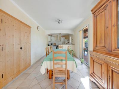 For sale Pertuis 6 rooms 138 m2 Vaucluse (84120) photo 2
