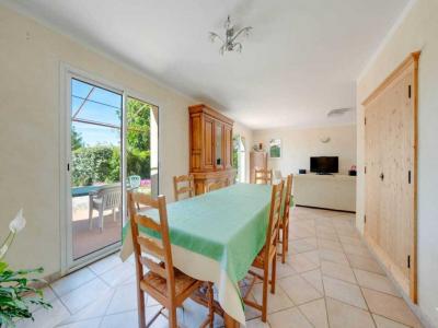 For sale Pertuis 6 rooms 138 m2 Vaucluse (84120) photo 3