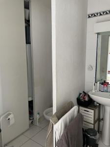 For sale St Eloi 1 room 28 m2 Herault (34000) photo 3